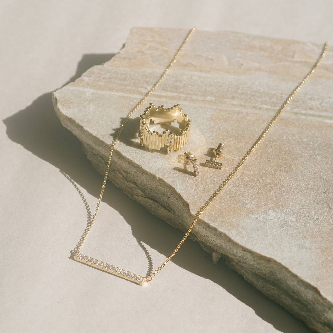 Adella Bar Ring